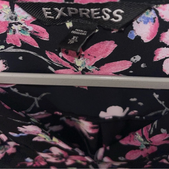 EXPRESS Sheer Long Sleeve Floral Button Down 🌵xs - Picture 5 of 5